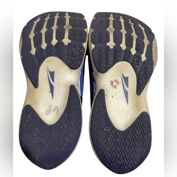 Altra Men's Navy and White Athletic Shoes - Picture 4 of 4